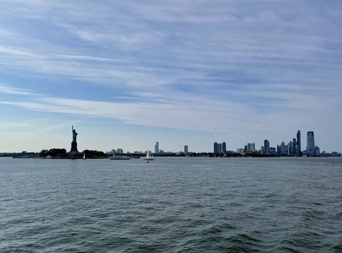 NY22_287629.JPG
