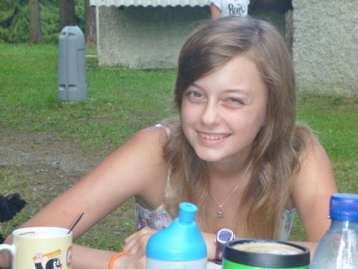 A tahle, ta by mela delat manekynku!
